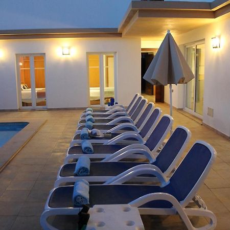 Villa Betty Cala'N Blanes  Ngoại thất bức ảnh